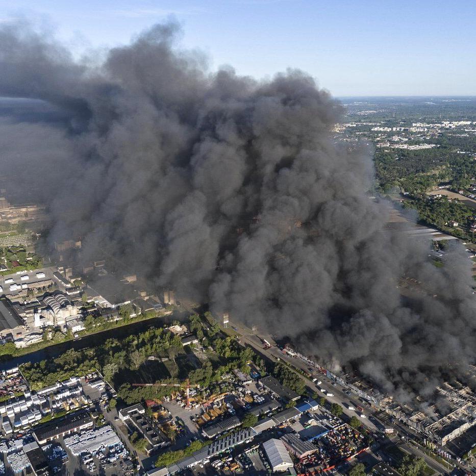 Poland blames Russian intelligence for arson attack on Warsaw shopping center last year